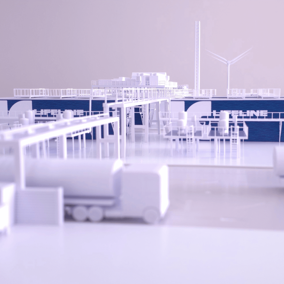 Modulbeschriftung und grafische Kennzeichnung am Modell durch Folierung und Prints.