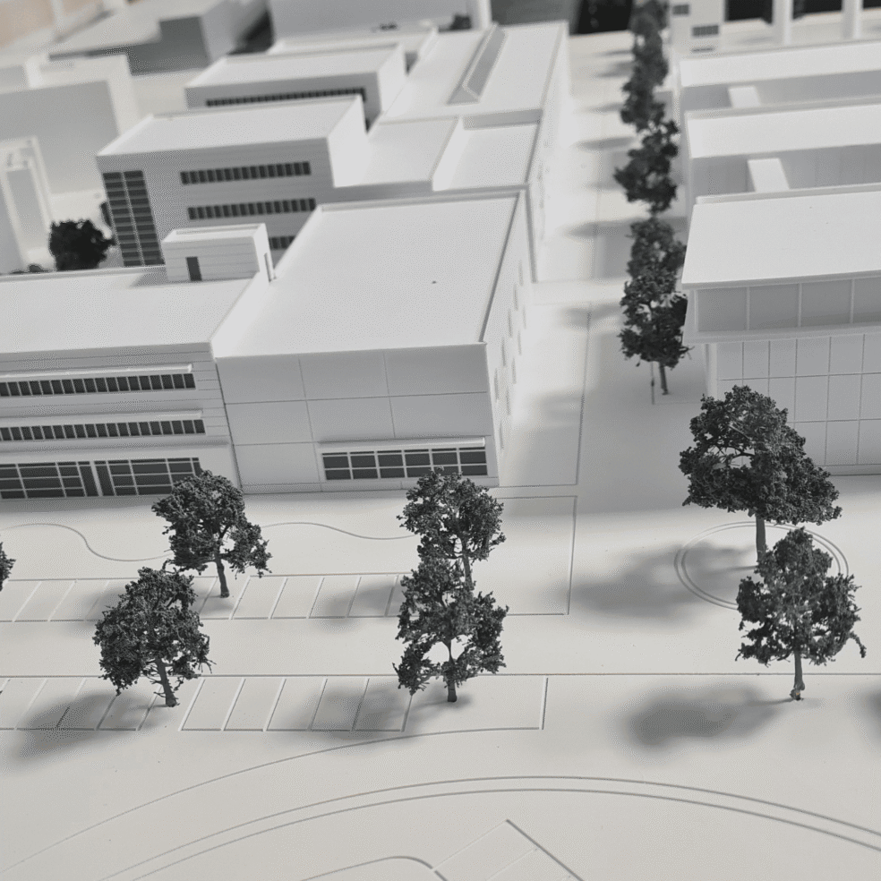 Detailansicht des Architekturmodells der Forschungsgebäude des ZSW Ulm mit Fassadenstruktur